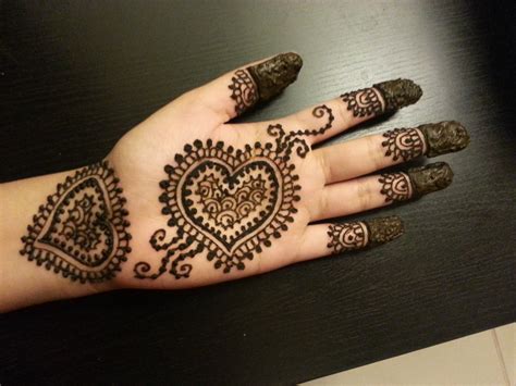 Easy And Simple Mehndi Designs For Hands Beginners Guide