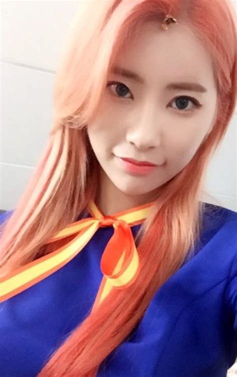 Fans Praise The Beauty Of This Girl Group Daily Korean Showbiz News