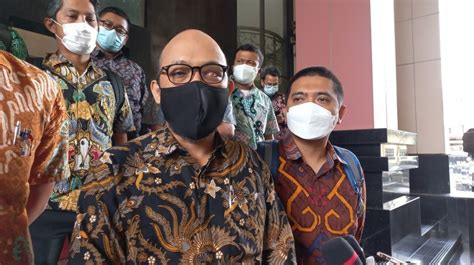 Singgung Kembali Kasus Penyiraman Air Keras Novel Baswedan Icw Ke Mana Presiden Jokowi