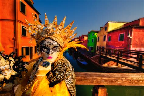 20 Photos That Will Inspire You To Attend Carnival In Venice Italy