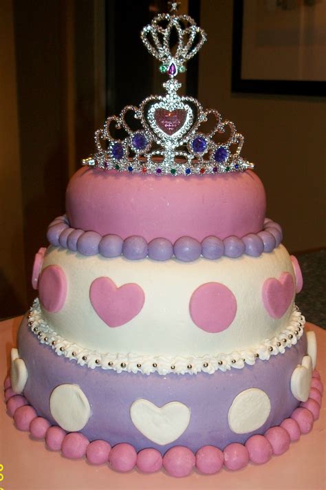 Mba ternyata rumahnya deketan sama om nya ayahvino. Princess Cake for 2 year old | 3 year old birthday cake ...