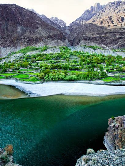 Khalti Lake Gupis District Ghizergilgit Baltistan Pakistan Gupis