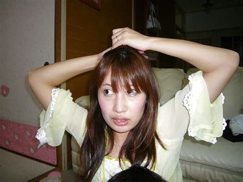 Lovely Cute Japanese Wife Maki Photo