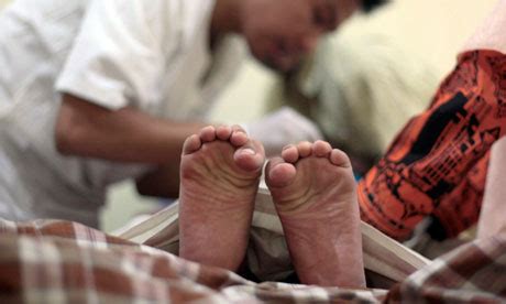 Circumcision Ruling Condemned By Germany S Muslim And Jewish Leaders