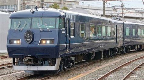 Kereta Api Jarak Jauh Pertama Dari Jr West Jepang Tiba Di Yonago Sabtu
