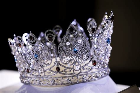 Crown For Miss Universe Thailand Open To ‘private Viewing