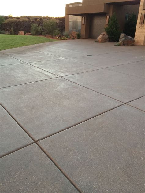 Love This Driveway In Squares Concrete Walkway Pavers Cement Patio
