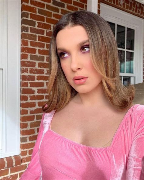 Comment down anything you want and subscribe to my channel! Tendencia: el look de Millie Bobby Brown que se mantuvo viral durante meses - Minuto USA