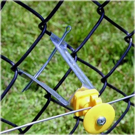 Electric fence insulators for wooden or t posts, polywire, polytape, gate and more. Zareba® Chain Link Electric Fence Insulators, Model #ICLXY-Z
