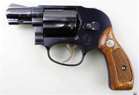 Revolver Smith And Wesson Mod 49 Bodyguard Cal 38 Special Anno 1978