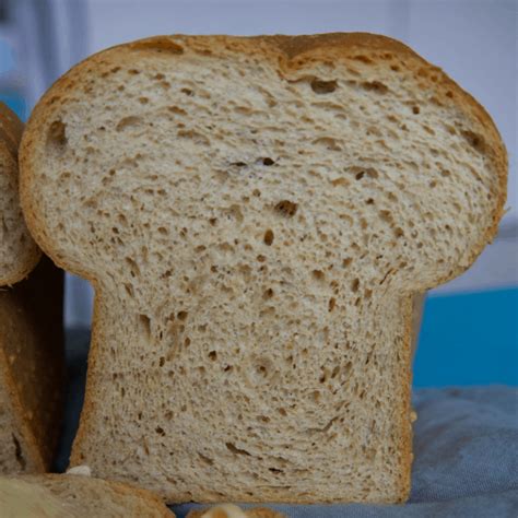 First thing what comes on a mind of almost everyone who wants to start with low carb is will i never eat bread again?. Bread w inulin oat fiber and gluten (With images) | Low ...