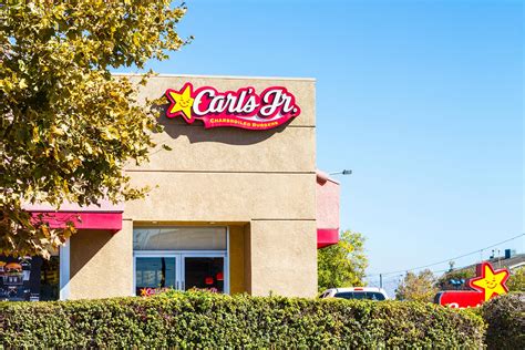 Carls Jr And Hardees Will Offer 4 Meal Deals Money