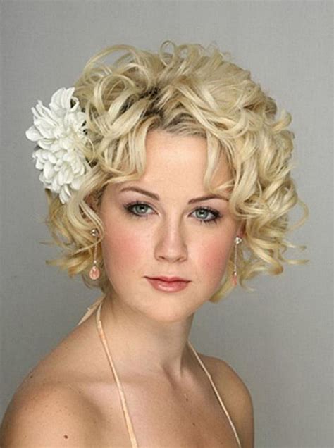 25 Cute Short Hairstyles For Weddings Hairstyle Catalog