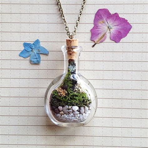 Terrarium Necklace With Lichen Hand Blown Glass Etsy Terrarium