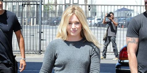 hilary duff contacts fbi about fake nude photo leak