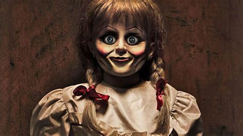 Review Annabelle Comes Home