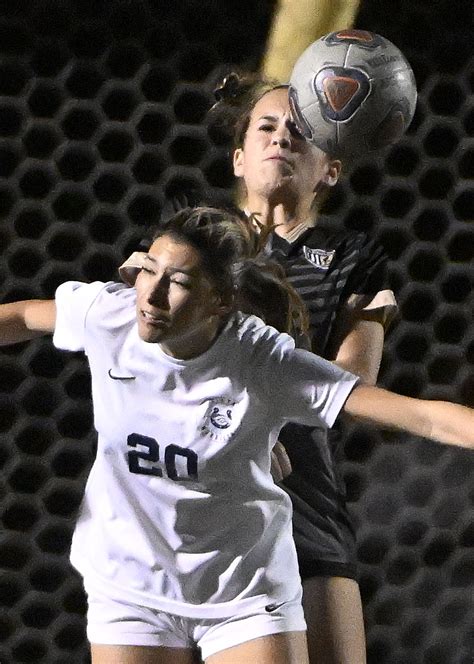 Vista Murrieta Girls Soccer Team Stuns Citrus Valley On Destiny Cabreras Goal In Overtime San