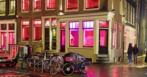 Prostituee Protocol Moet Amsterdamse Wallen Weer In Vuur En Vlam Zetten Binnenland Telegraafnl