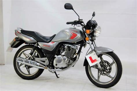 Suzuki En 125 2a 125cc Geared Learner Legal Motorcycles In Long Eaton