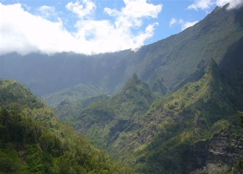 Découvrez Le Cirque De Cilaos à La Réunion Reunion Voyage
