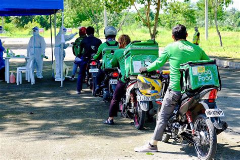 Delivery Riders Must Be Given Social Protection Says Pangilinan Businessworld Online