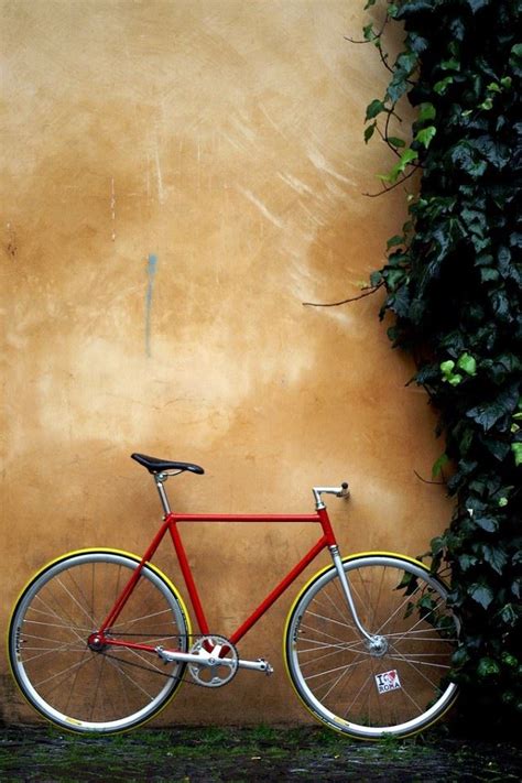 Wall Corner Bike Iphone 4s Wallpapers Free Download