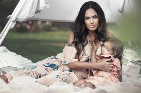 Tamara Ecclestones Breastfeeding Snap Mum Sparks Row On Instagram Daily Star
