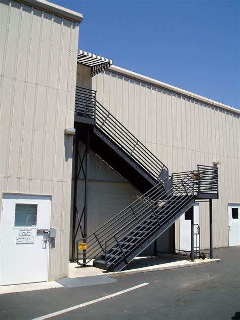Prefab stairs mobile homes ideas prefab stairs mobile homes ideas 10. Pin by IQS Directory on Mezzanines | Stair landing ...