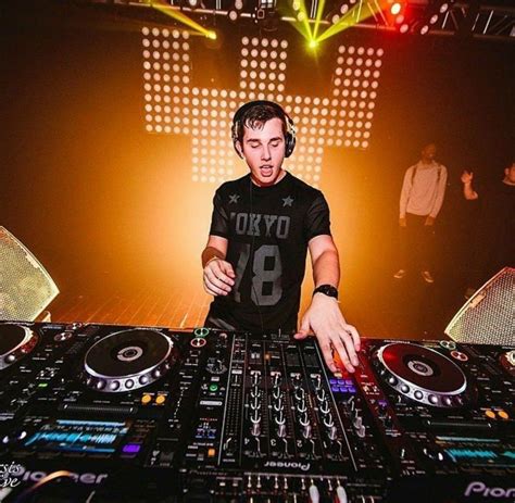 Find christopher comstock credit information on allmusic. Chris Comstock to Release New Music Under Dotcom Alias ...