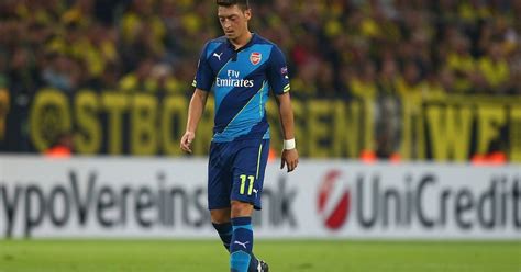 Son saniyede galibiyet mesut özil anlık fenerbahçe taraftarı fenerbahçe pic.twitter.com/49hsx7wfyo. How do Arsenal fit in Mesut Ozil at No.10? See what our ...