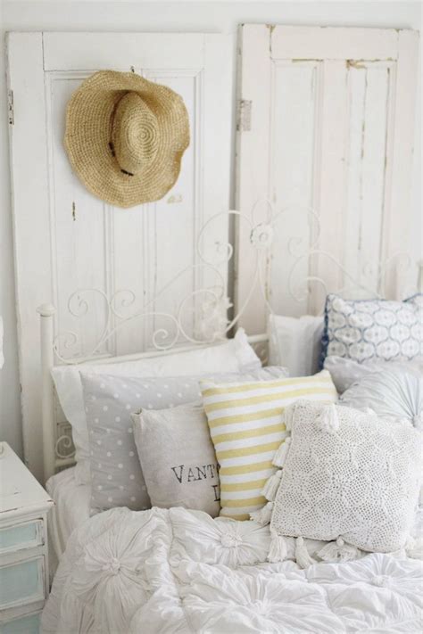 23 Beautiful Beach Style Bedroom Designs Cottage Style Bedrooms