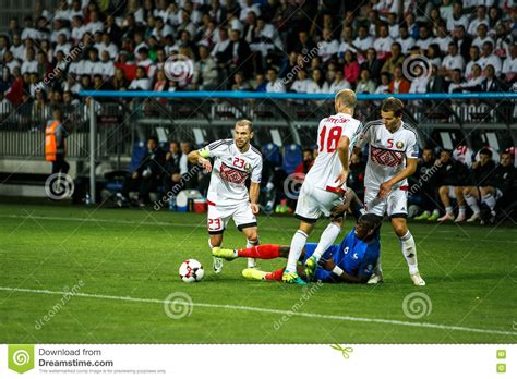 Sébastien haller heeft jong frankrijk een grote dienst bewezen. BORISOV - WIT-RUSLAND, SEPTEMBER 2016: Nationaal De ...