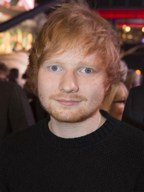 Ed sheeran is a singer/songwriter who was born in halifax, england but was raised in suffolk, england. Ed Sheeran - AlloCiné