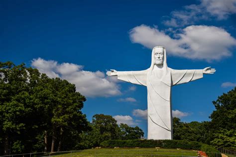 Incredible Christ Statues Around The World