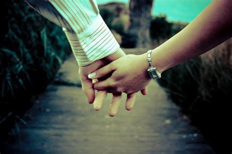 Pictures Of Holding Hands Romantic Couples Top Profile Pictures