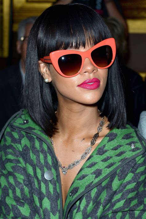Rihannas 50 Best Beauty Looks Rihanna Sunglasses Rihanna Rihanna Style