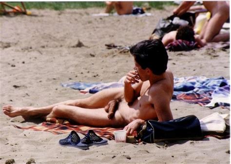 Dans Gay Public Sex Blog Horny Dude At Nude Beach