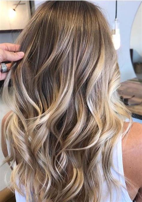 Natural Blonde Balayage Hair Color Trends You Must Try
