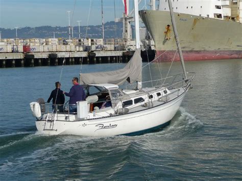 Islander 36 Association Sailing Racing Cruising And Maintaining