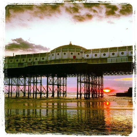 Sunset Through Brighton Pier Brighton Brighton Uk City By The Sea