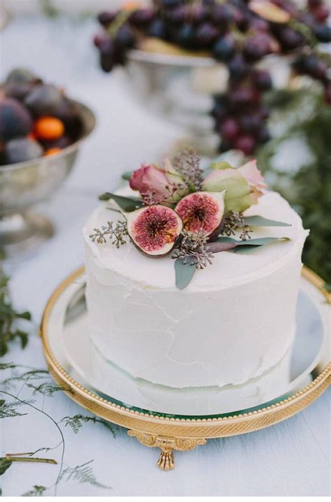 This simple but stunning winter wedding cake was decorated for a beautiful bride and her stunning groom. 15 Small Wedding Cake Ideas That Are Big on Style | A ...