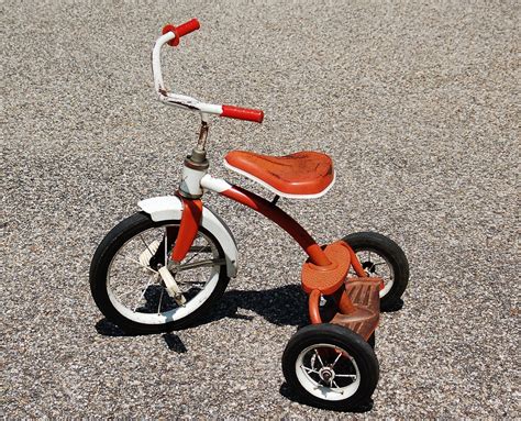 Vintage 1960s Murray E Z Step Up Tricycle Retro Red And White