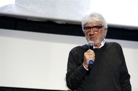 He also graduated from the institute of social sciences, university of bologna and began a career as a writer. Da Kobe Briant a Gigi Proietti, gli addii ai più grandi ...