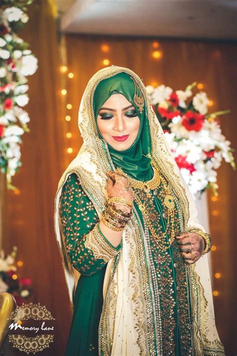 Pin By Urbangems On Kashmiri Bridal Dresses Bridal Hijab Styles