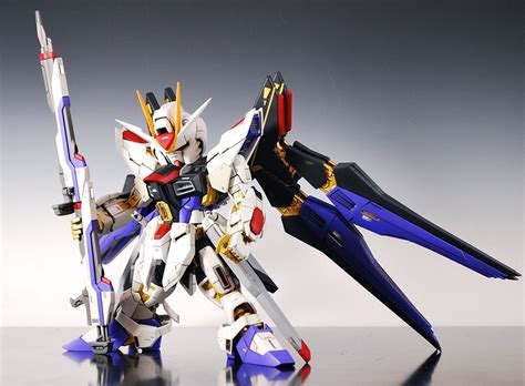 Custom Build MG X SD ZGMF X20A Strike Freedom Gundam