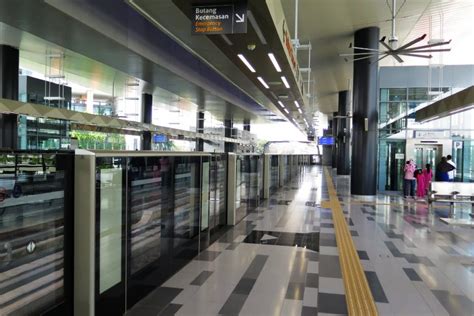 T813 has began operating linking the taman tun dr ismail mrt station with commercial district and several housing areas near the station. Taman Tun Dr Ismail MRT Station - Big Kuala Lumpur