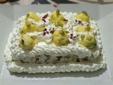 We bring you a rasmalai cake category which includes delicious and tempting online rasmalai cakes are trending nowadays. A fusion dessert, Eggless Rasmalai Cake! (With images ...
