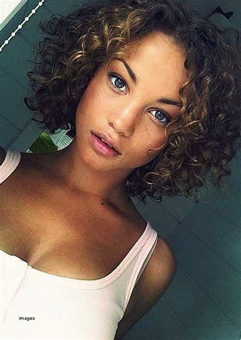 Even though the curly hair does not really allow you to see that the hair has a bob style, the fact that the curls look so fantastic is all because of the bob haircut. Hairstyles For 3b Curly Hair Luxury Collections Of Haircut ...