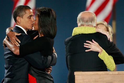 25 Adorable Moments Between Barack And Michelle Obama That Will Make