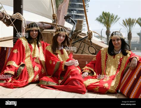 Bahraini Girls In Traditional Costume At The Bahrain Formula 1 One F1
